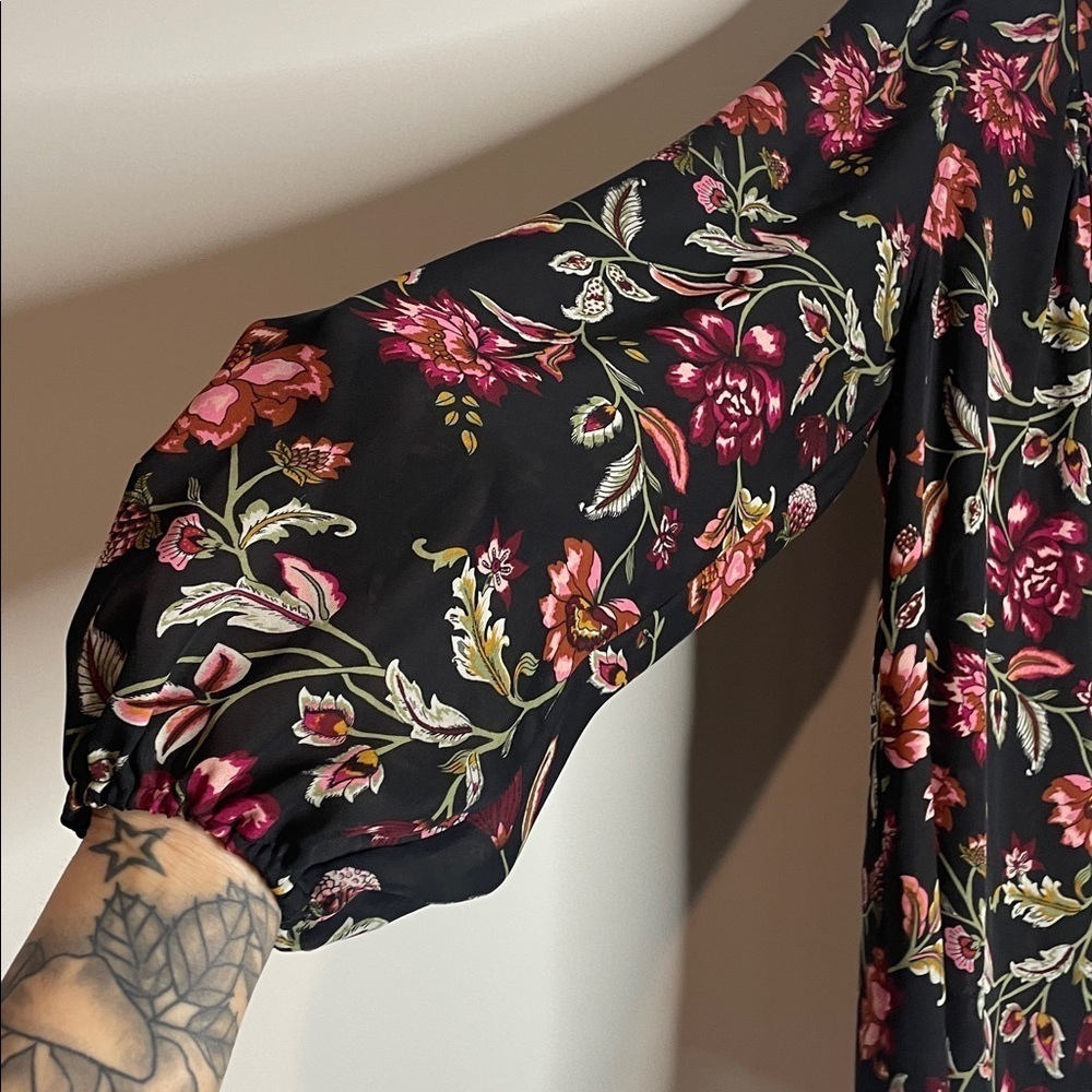 A.L.C. | Women’s 100% Silk Royal Floral Top Tassel Details Size 6 - Picture 4 of 8